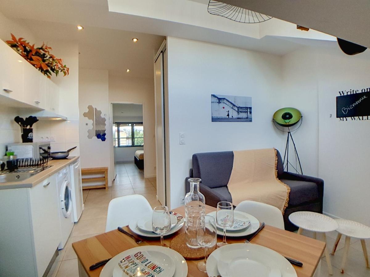 Stop Chez M District # Qualite # Confort # Simplicite Villeurbanne Dış mekan fotoğraf